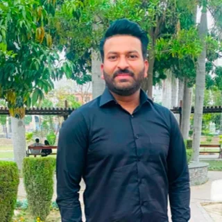 Nayab Ahmad, HR, Accounts & Finance Consultant